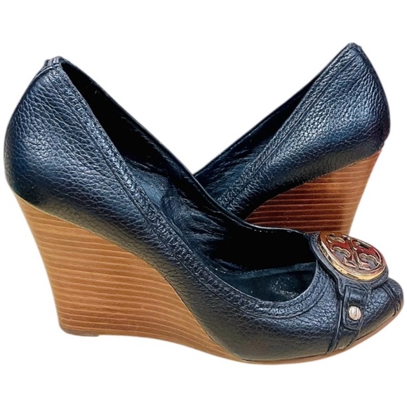 Tory Burch Leticia Black Pebbled Leather Peep-Toe Wedge Wooden Stack Heel Shoes - Picture 8 of 8